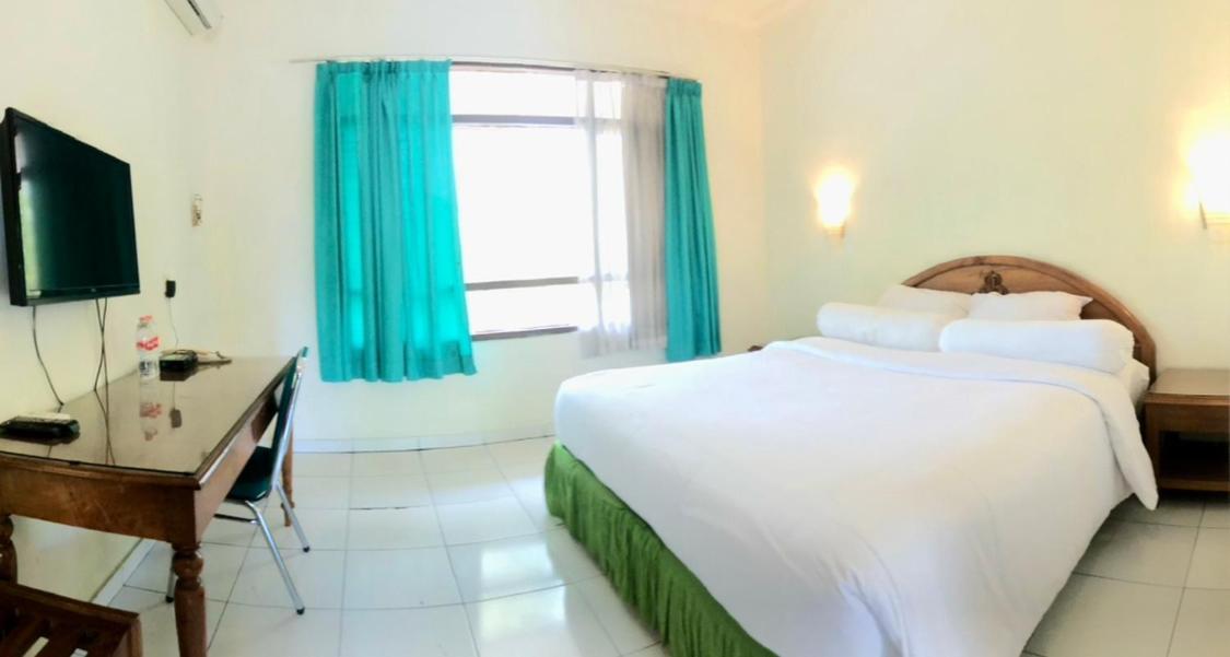 Front One Resort Indraloka Temanggung Exterior photo